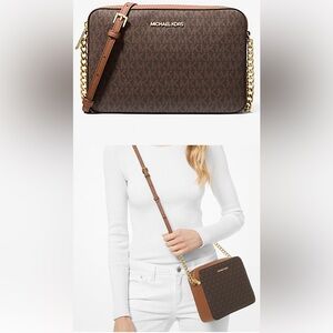 Jet Set Large Printed Logo
Crossbody Bag - BROWN Logo Print